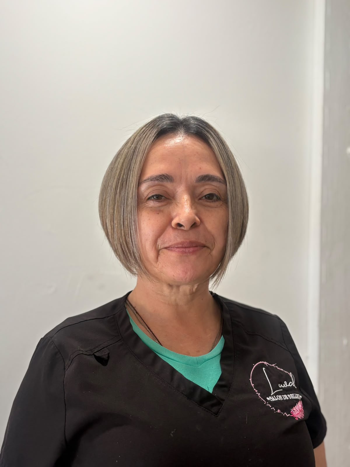 Carmelita, profesional de Luval Salón de Belleza